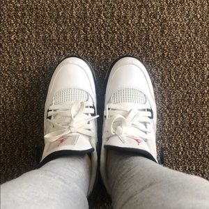 Jordan 4s